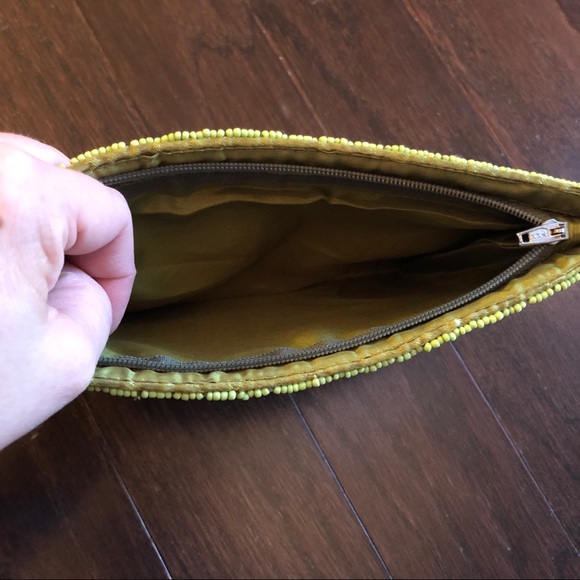 🌸 3 for $30 Beaded Wristlet - Picture 3 of 3